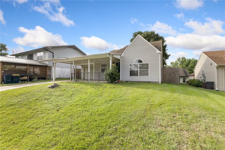 Property Photo:  606 N Village Inn Road  AR 72601 