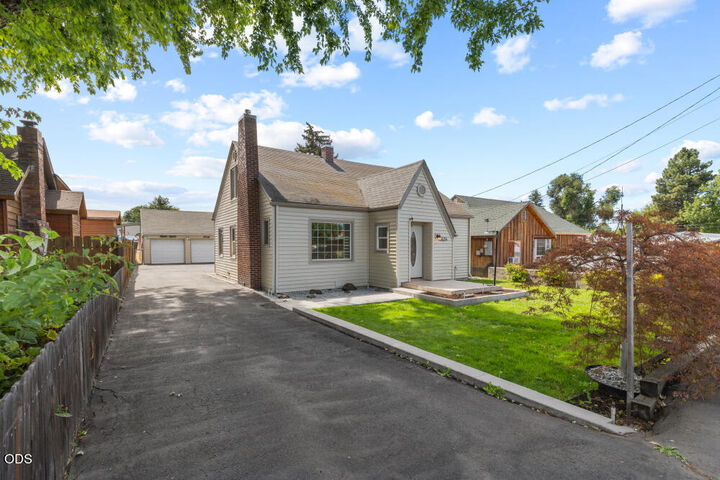 Property Photo: 4634 Crosby OR 97603