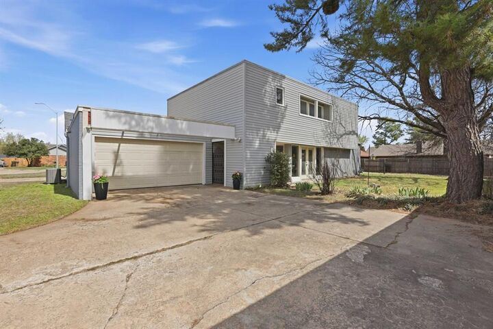 Property Photo:  509 Fenwick Court  OK 73072 