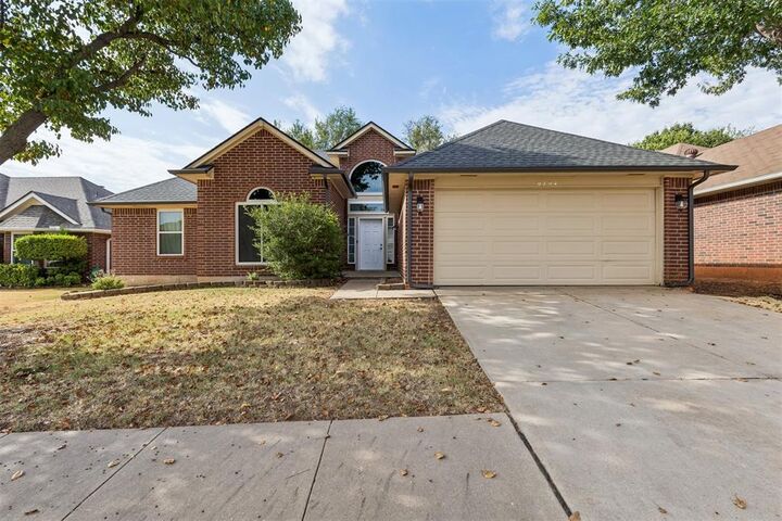 Property Photo:  6704 NW 131st Street  OK 73142 