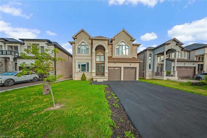 Property Photo:  7 Riesling Court  ON L8G 0B4 