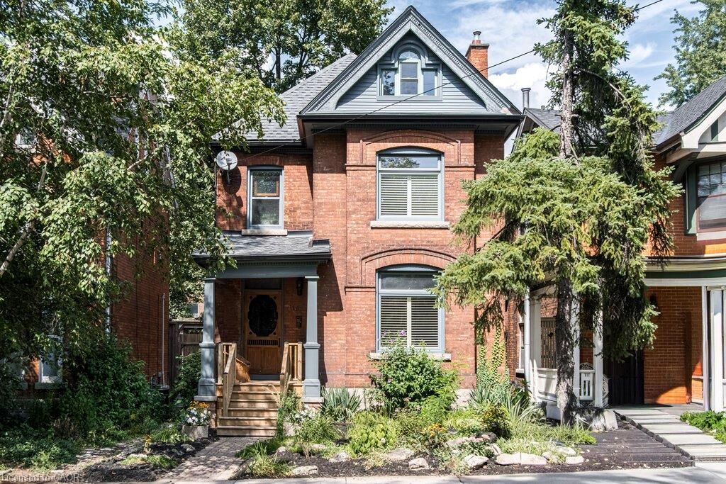 Property Photo: 118 Markland Street ON L8P 2K1