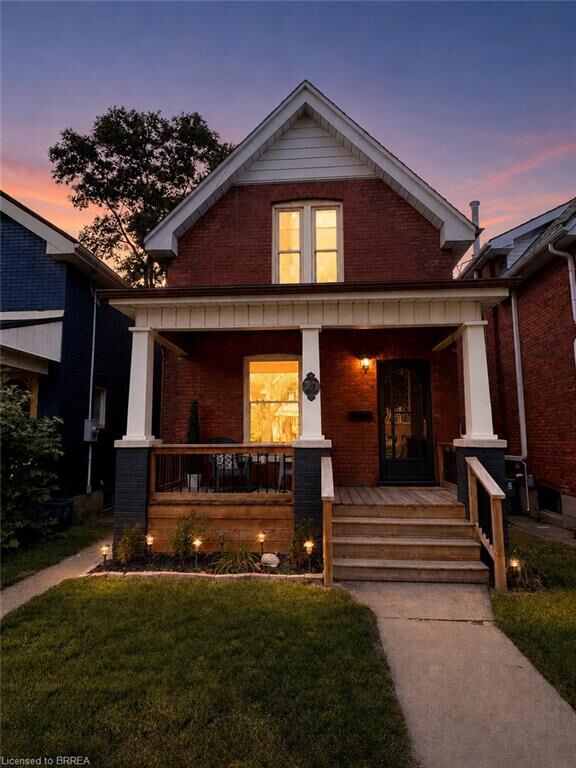 Property Photo:  20 Wells Avenue  ON N3R 4J2 