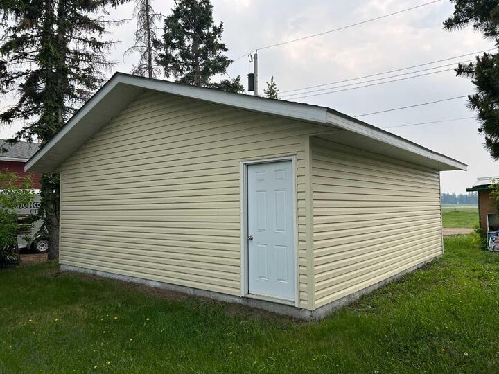 Property Photo: 4517 53 Street AB T9X 1X9