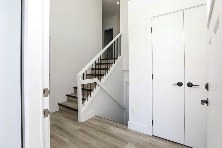 Property Photo: 902 Atlantic Cove W AB T1J 5M4