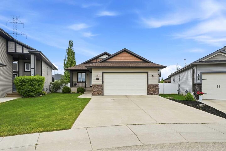 Property Photo:  171 Voisin Close  AB T4R 0M7 