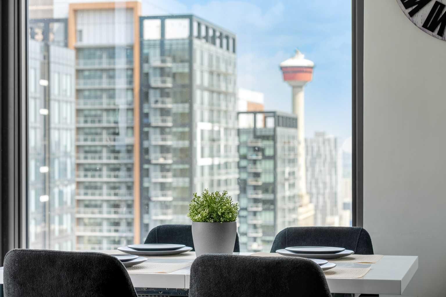 Property Photo: 1010 6 Street SW 3006 AB T2R 1B4