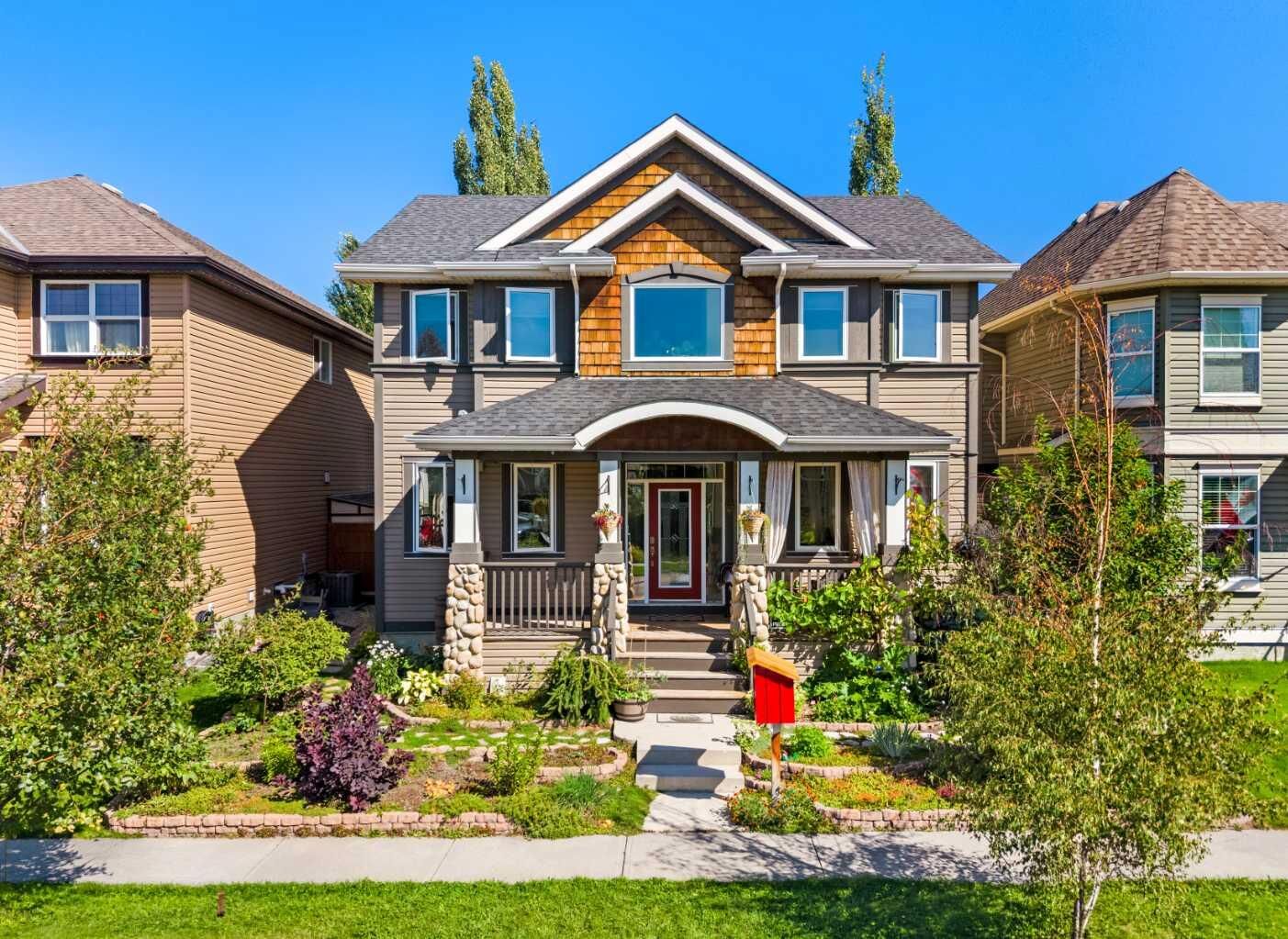 Property Photo:  123 Prestwick Manor SE  AB T2Z 4S7 