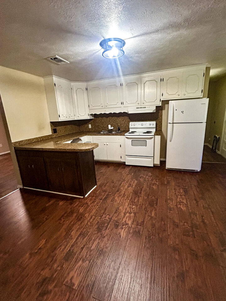 Property Photo:  909 Dennis  LA 71446 