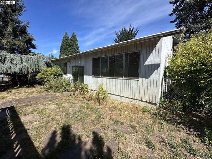 Property Photo: 5491 SE Telegraph Rd OR 97101