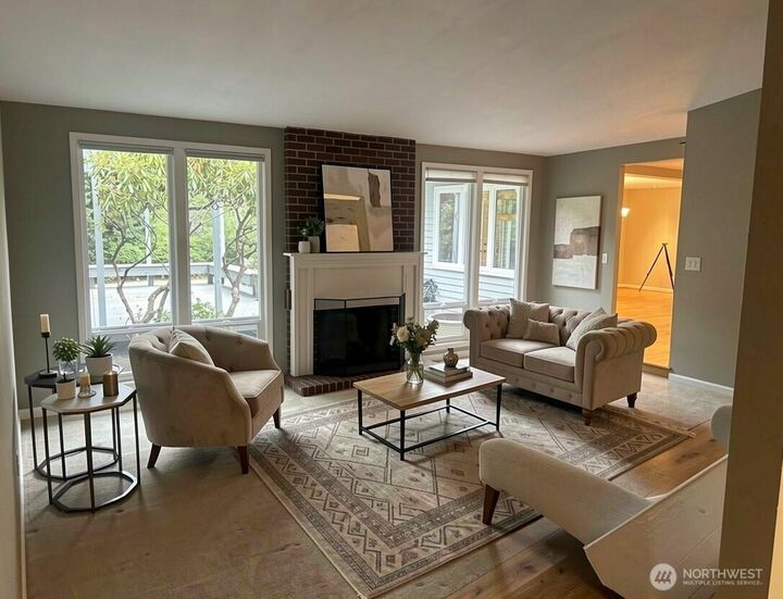 Property Photo:  1017  185th Avenue NE  WA 98008 