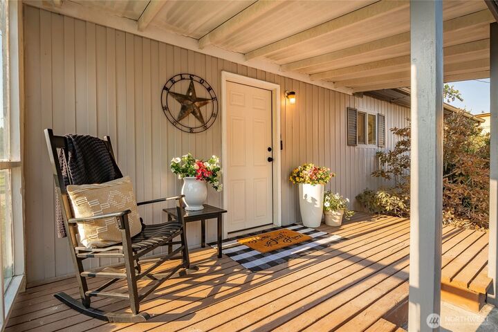 Property Photo:  1494  Van Wyck Road  WA 98226 