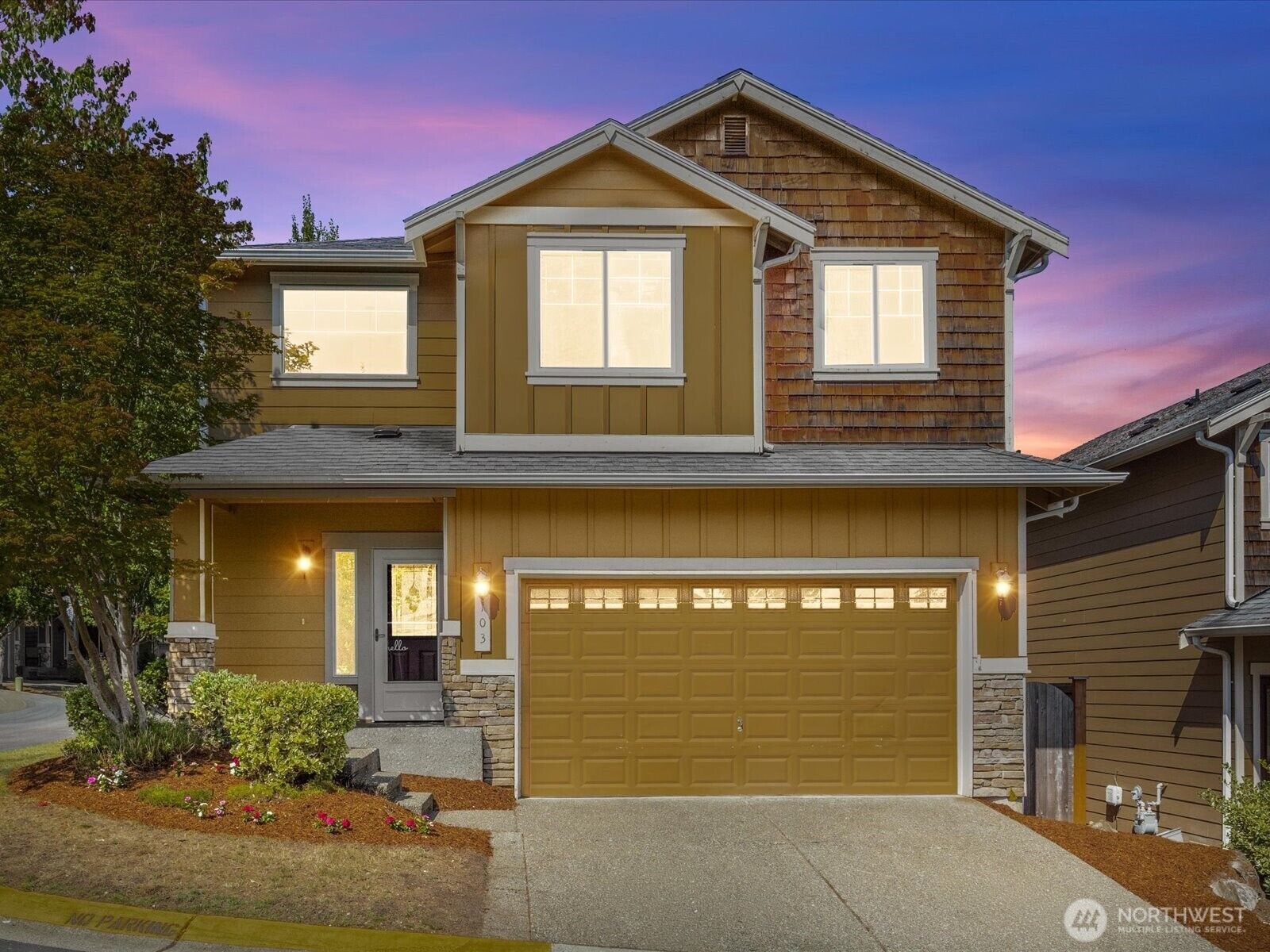 Property Photo:  103  162nd Place SE  WA 98012 