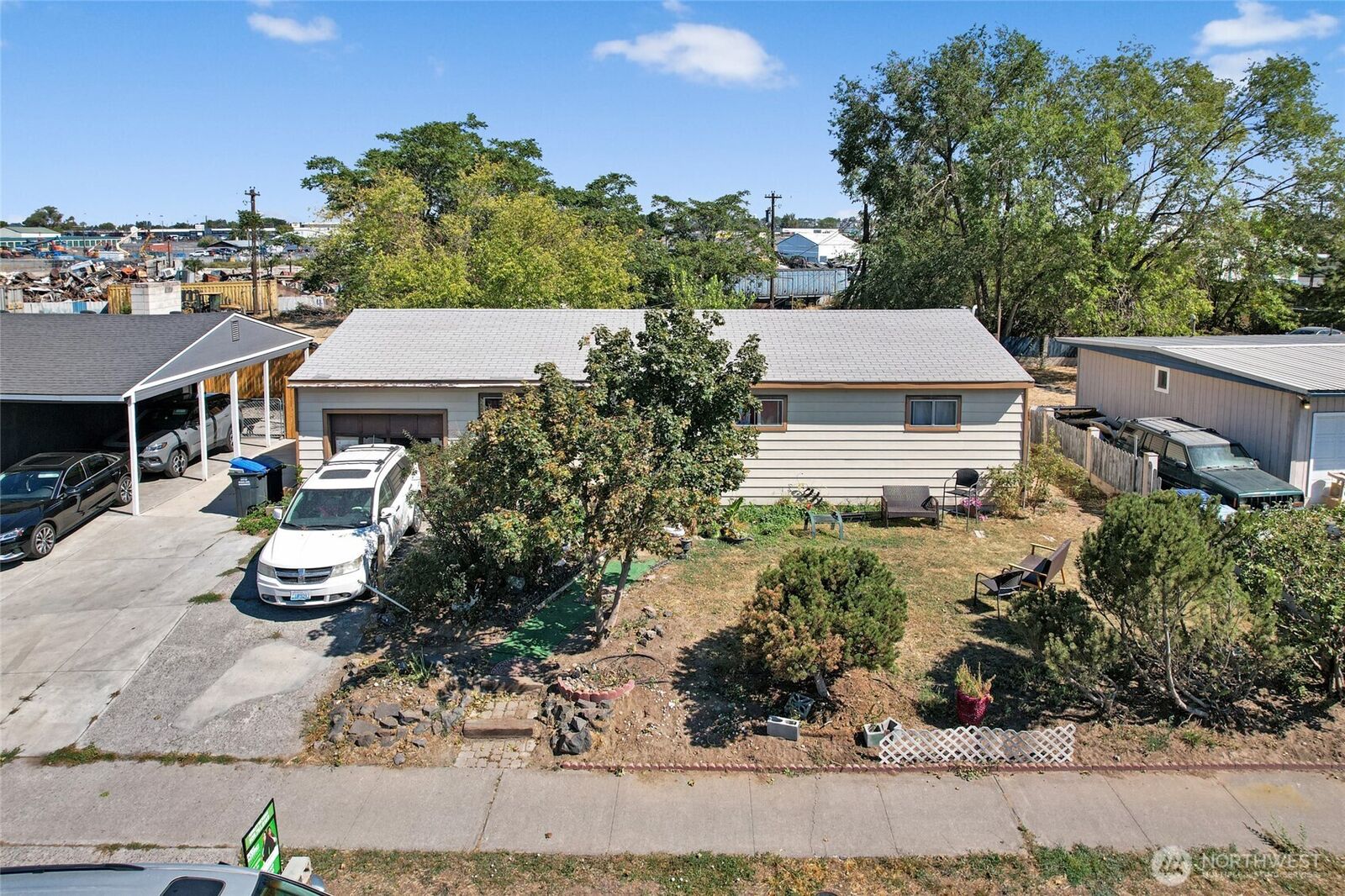 Property Photo:  1435 W Sunset Drive  WA 98837 