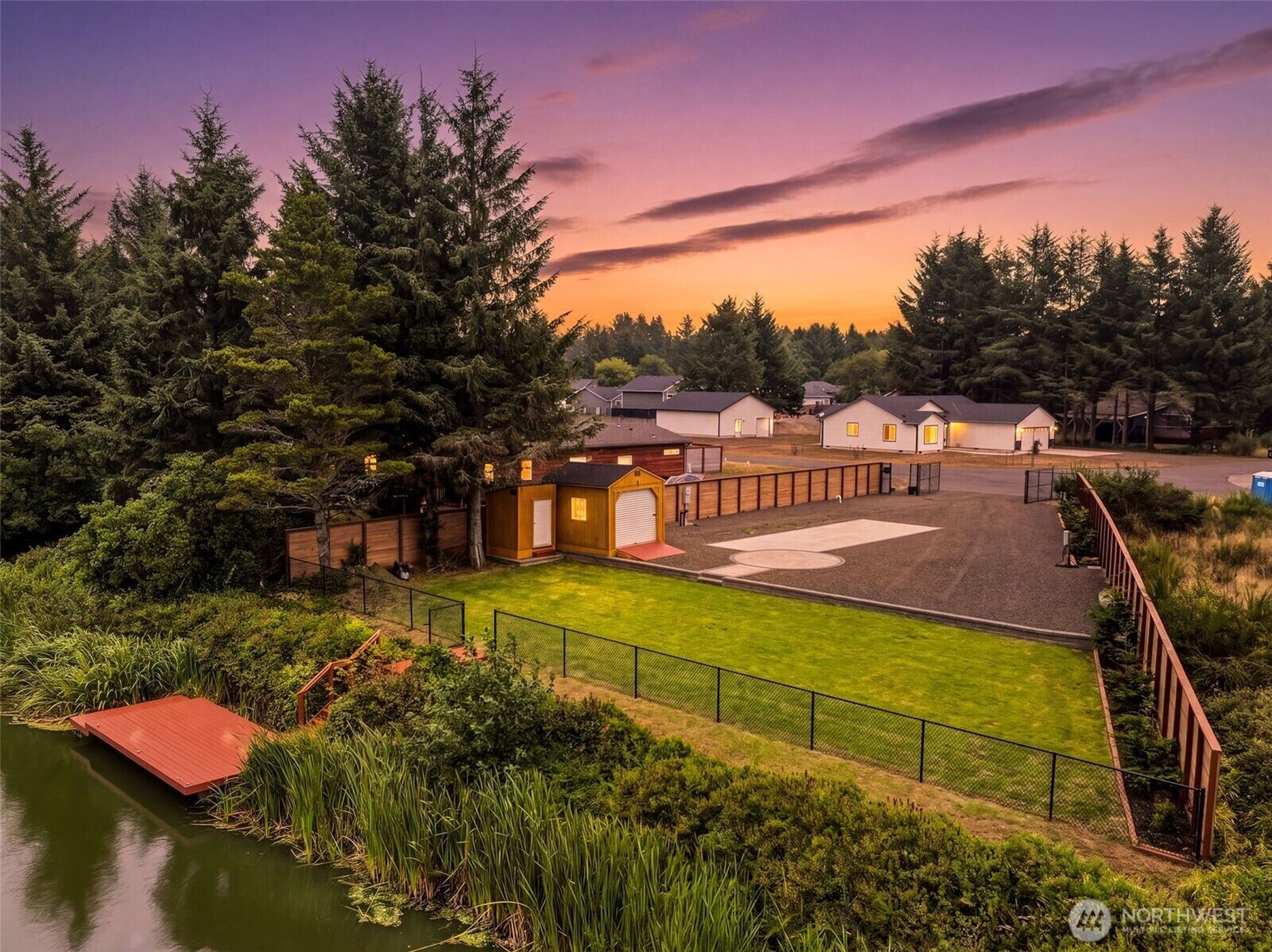 Property Photo:  735  Swan Court SE  WA 98569 