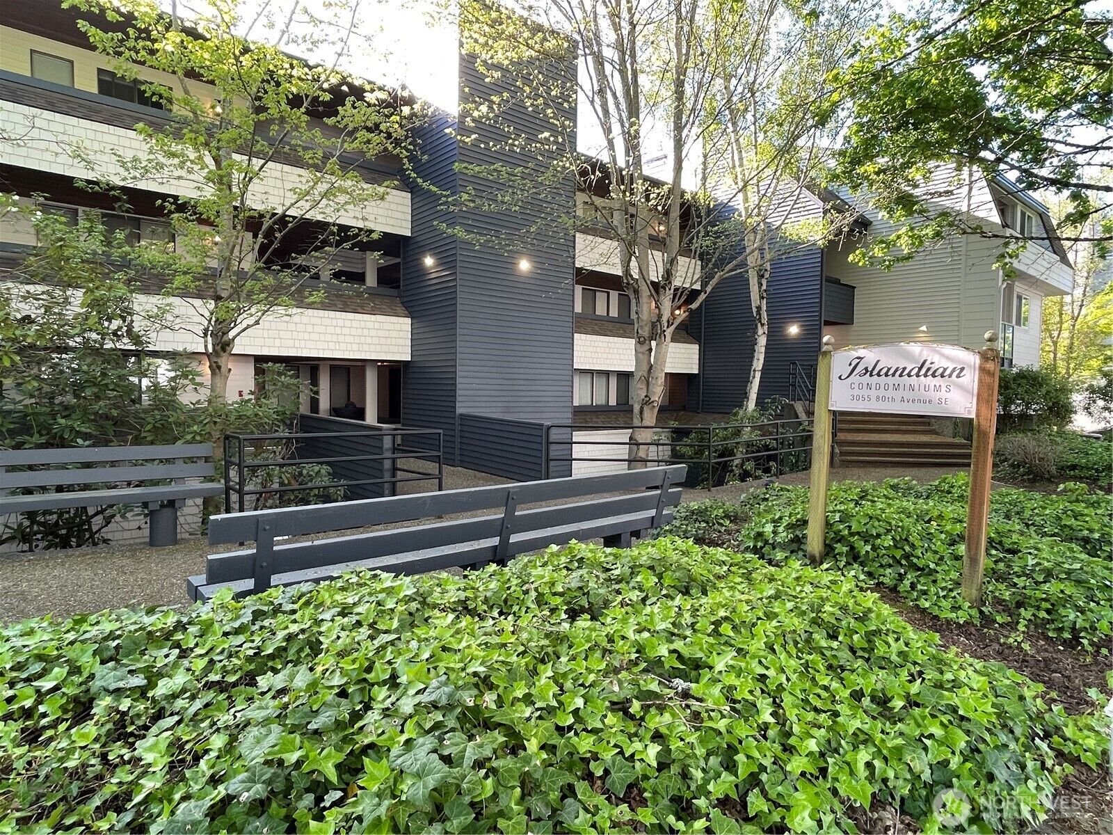 Property Photo: 3055 80th Avenue SE 107 WA 98040