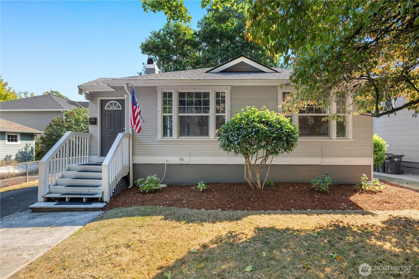 Property Photo:  1612  Capitol Way S  WA 98501 