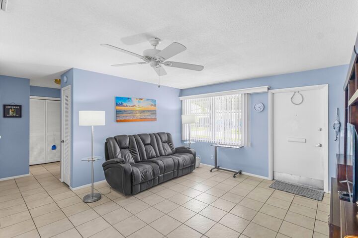 Property Photo:  1103 Siesta Avenue  FL 33426 