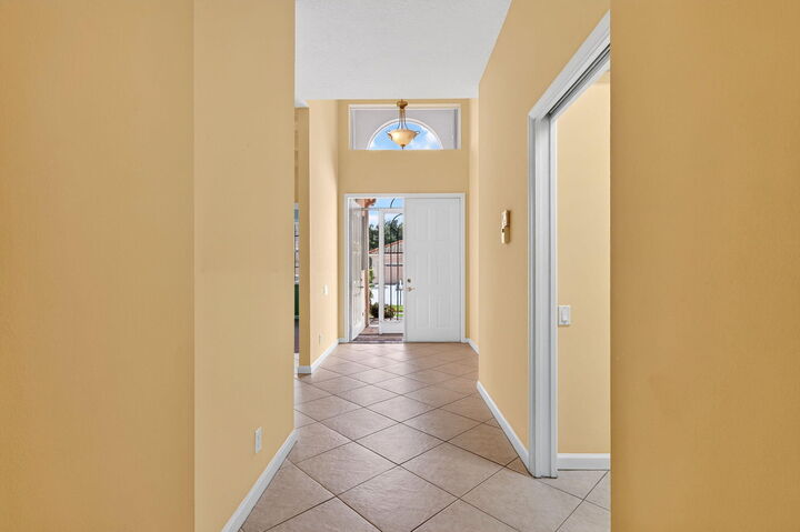 Property Photo: 174 NW Lawton Road FL 34986