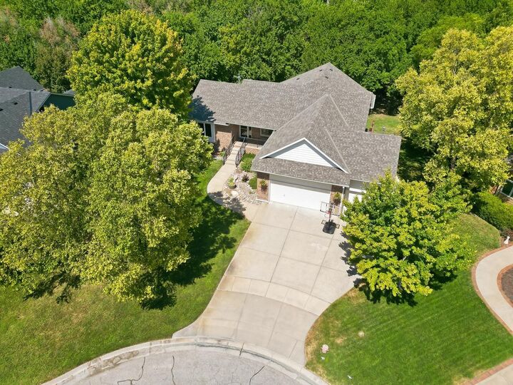 Property Photo: 4845 N Steeds Crossing Cir KS 67219