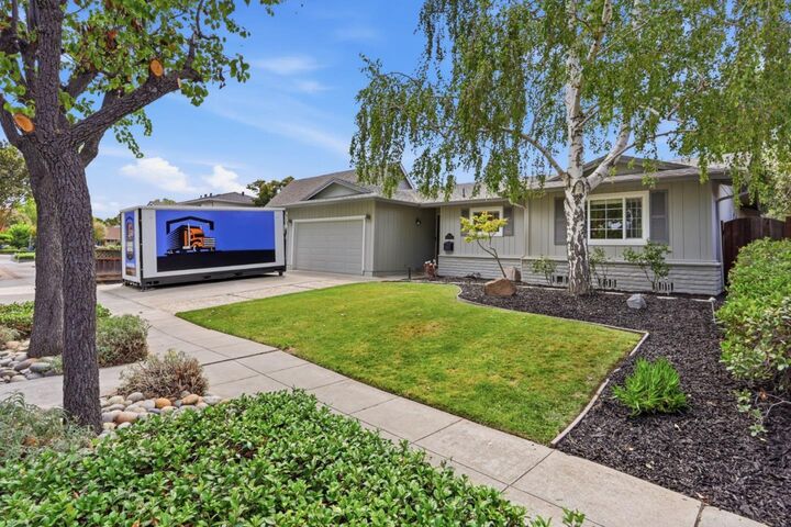 Property Photo:  2721 Dumbarton Avenue  CA 95124 