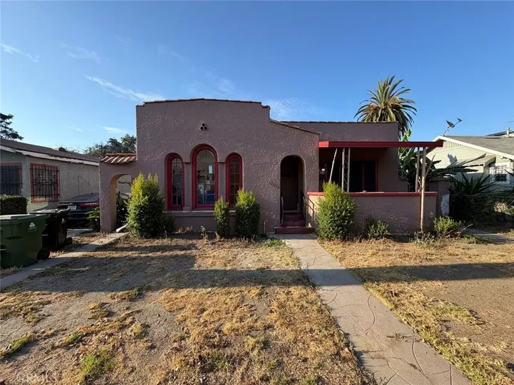 Property Photo: 1457 W 37th Dr CA 90018