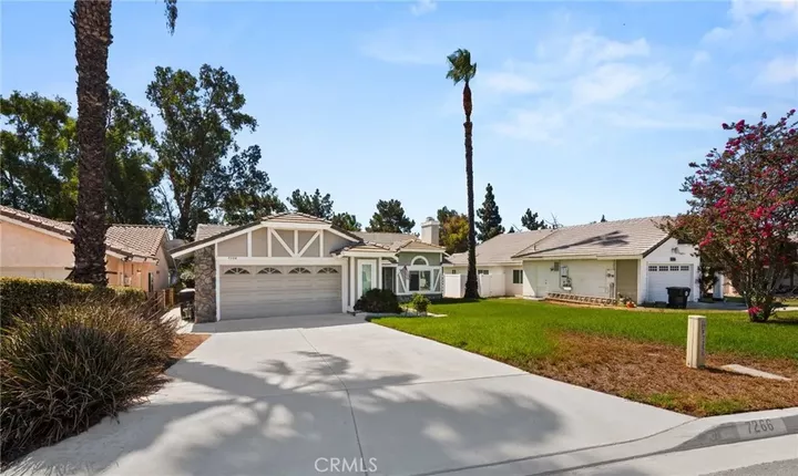 Property Photo: 7266 Linares Ave CA 92509