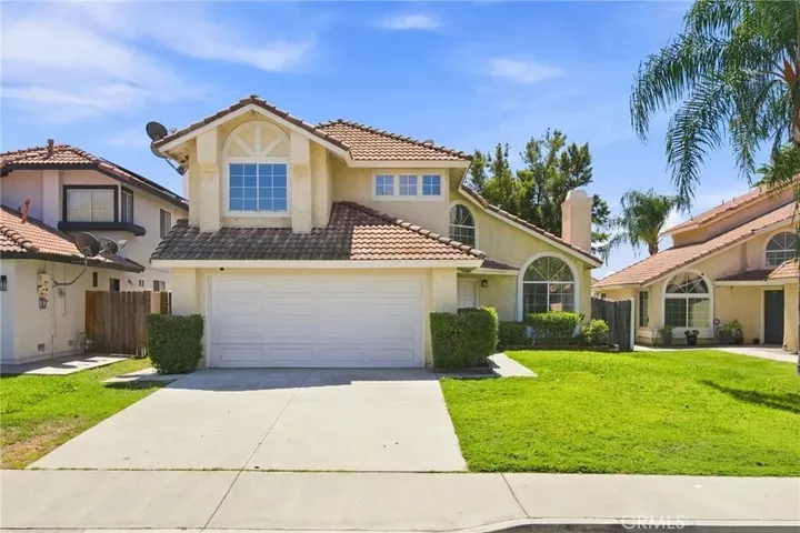 Property Photo:  23355 Via Amador  CA 92557 