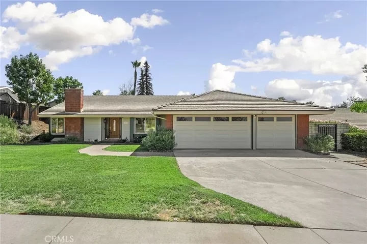 Property Photo: 1528 Lori Court CA 92374