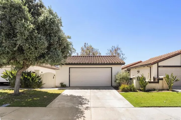 Property Photo:  4733 Dalea Pl  CA 92057 