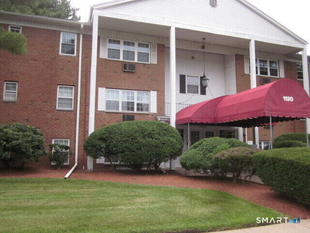 Property Photo:  1120 New Haven Avenue 133  CT 06460 