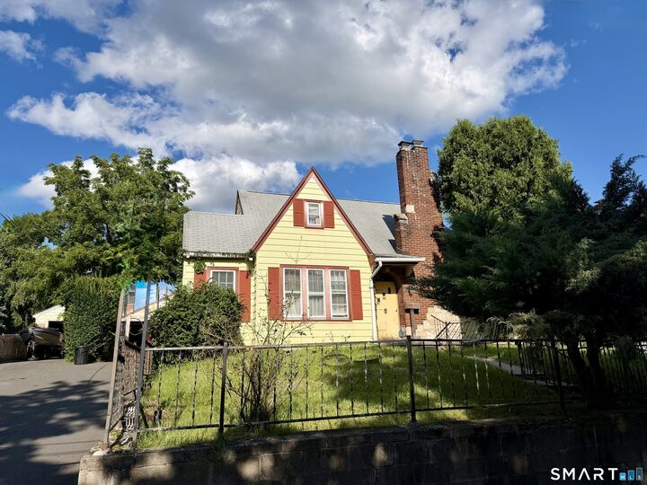 Property Photo:  91 Garfield Avenue  CT 06810 