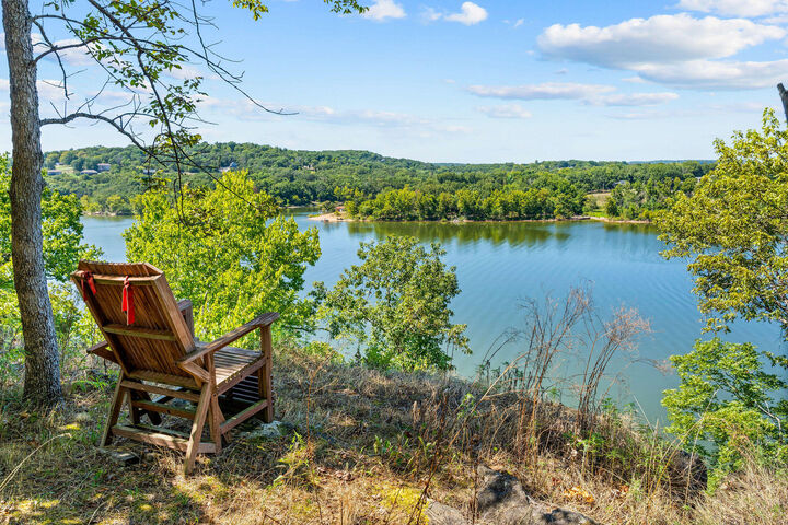 Property Photo:  299 Bow Hunter Lane  MO 65656 
