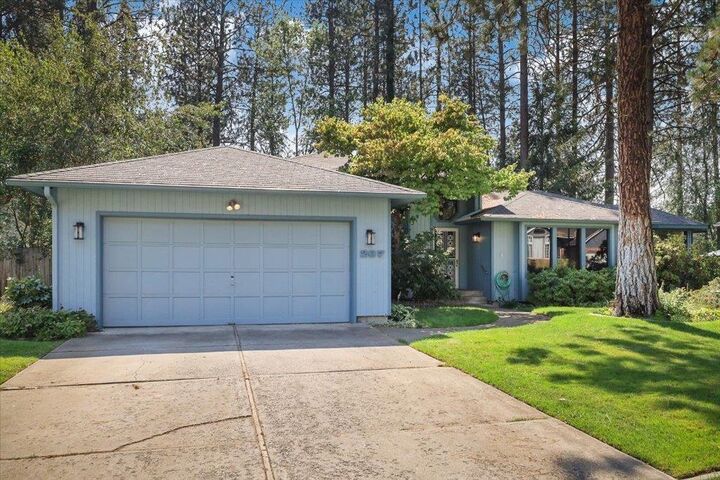 Property Photo: 207 W Woodway Ave WA 99218