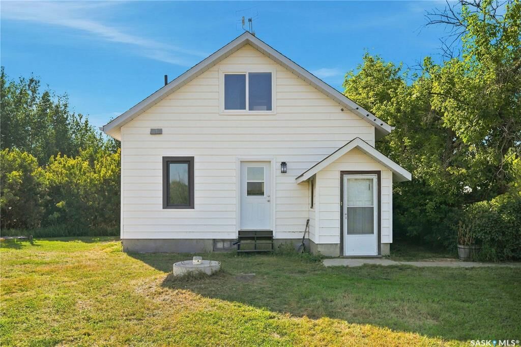 Property Photo:  Rr3071 Rural Address  SK S0K 2L0 