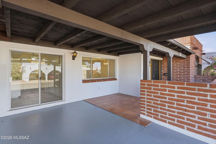 Property Photo:  55 N Los Pinos  AZ 85614 