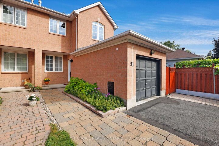 Property Photo: 51 Central Park Drive ON K2C 4A3