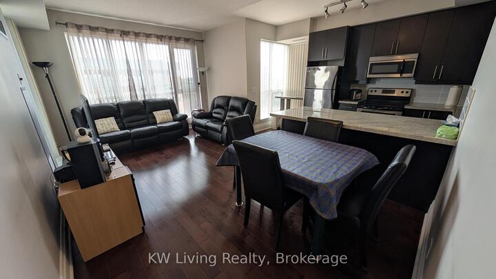21 Upper Duke Crescent 610B — photo 1