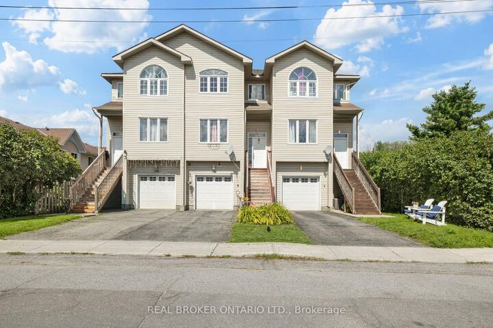 296 Maude Street — photo 1