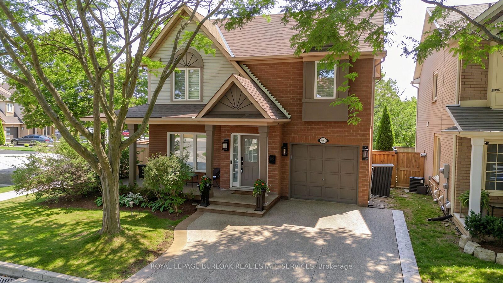 Photo de la propriété: 5190 Wood Crescent ON L7L 6N3