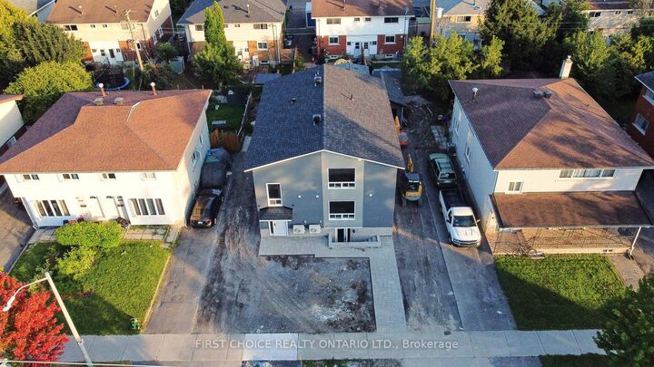Property Photo: 972 Dynes Road ON K2C 0G8