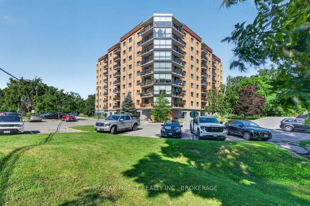 Property Photo: 120 Barrett Court 307 ON K7L 5H6