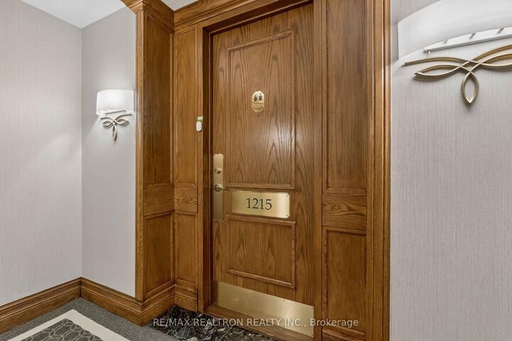 Property Photo: 610 Bullock Drive 1215 ON L3R 0G1