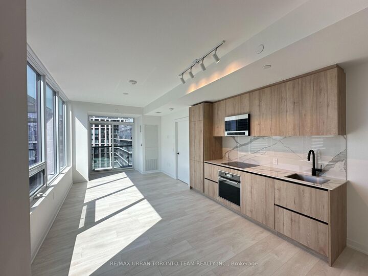 Property Photo:  117 Broadway Avenue 3602  ON M4P 1V3 