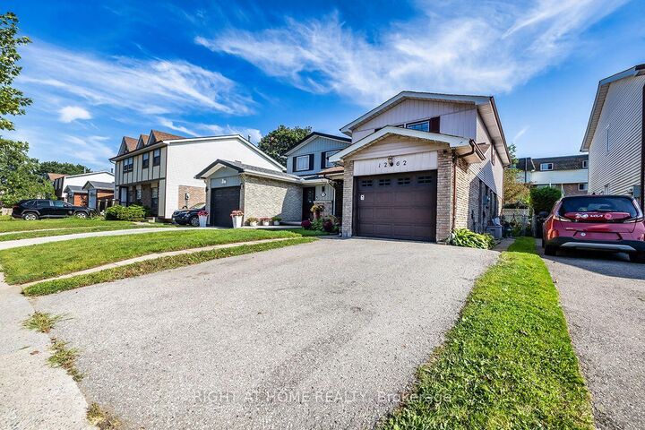 Property Photo: 1262 Venus Crescent ON L1J 6E4