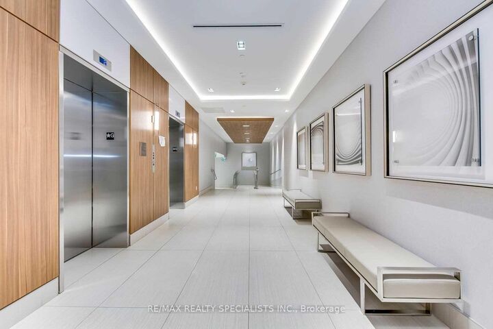 Property Photo:  20 Shore Breeze Drive 321  ON M8V 0C7 