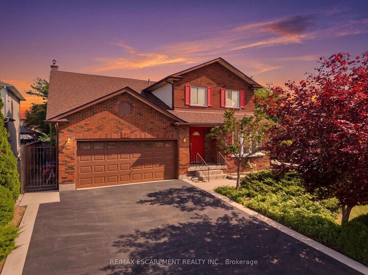 Property Photo: 102 Trenholme Crescent ON L8W 2L6