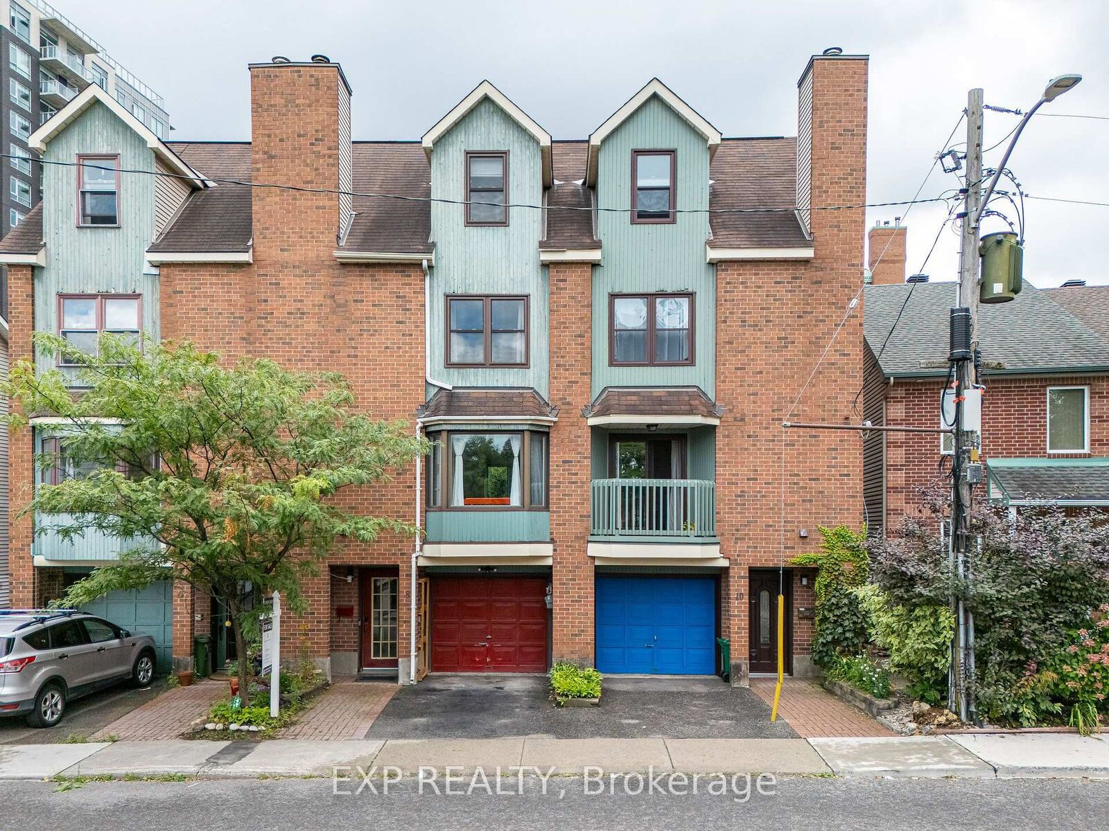 Property Photo: 8 Maclean Street ON K1S 3E9