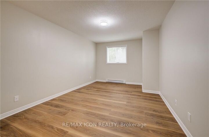 Property Photo: 440 Durham Street W 5 ON N0G 2L1