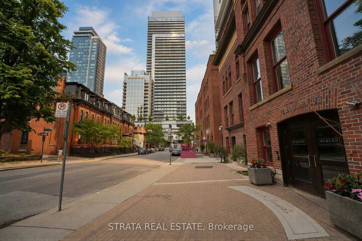 11 St Joseph Street 304 — photo 1
